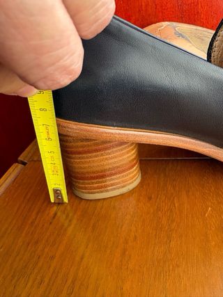 Zapatos Neosens Negros Tacon Redondo