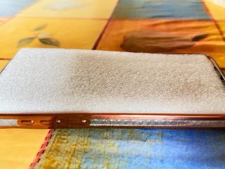 Funda iPhone 16 Pro Max Rose Gold Flores Diamantes