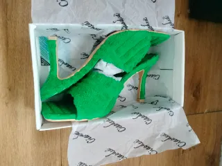 Zapatos de tacón Ciaodea verdes talla 39