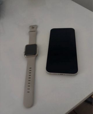 iPhone 12 y Apple Watch S2