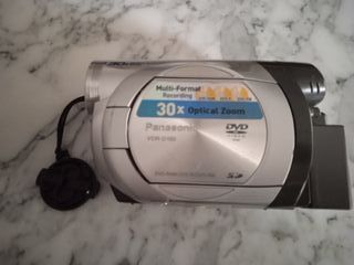 VIDEOCAMARA PANASONIC VDR-D150 CON ACCESORIOS
