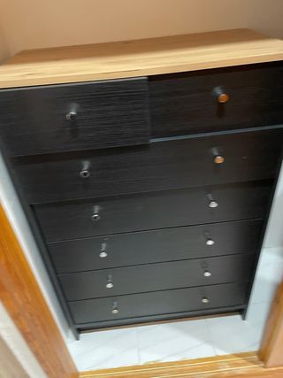 Cajonera negra y marrón