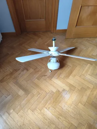 Lámpara Ventilador de Techo Beige y Blanco