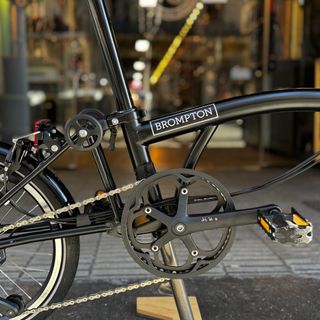 Brompton C-Line Explore M12L Negra 2026