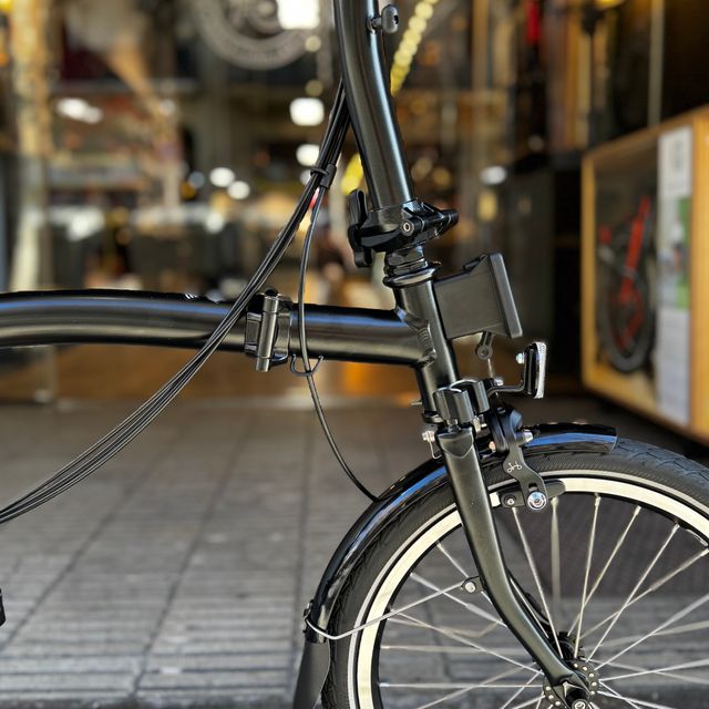 Brompton C-Line Explore M12L Negra 2026