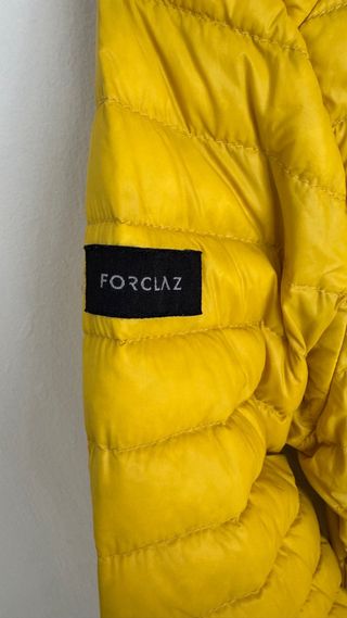 Chaqueta de plumas Forclaz amarilla