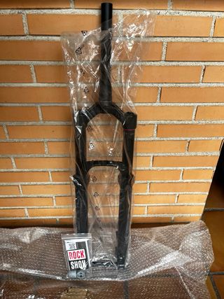 ROCKSHOX LYRIK 160mm Boost 29” suspens 15x110 EMTB