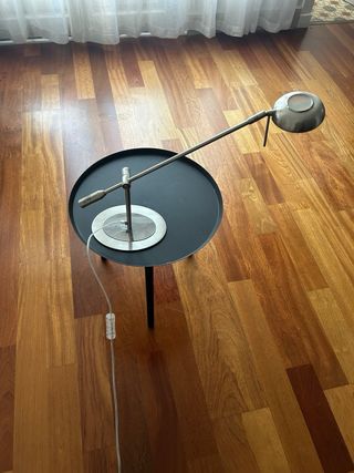 Lámpara de escritorio moderna metal