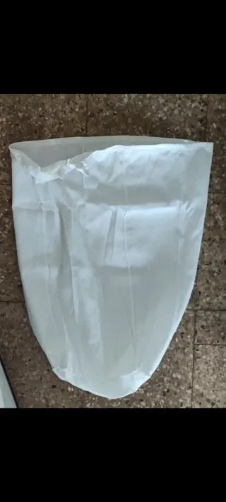 Cesta mimbre y tela beige/blanca saco