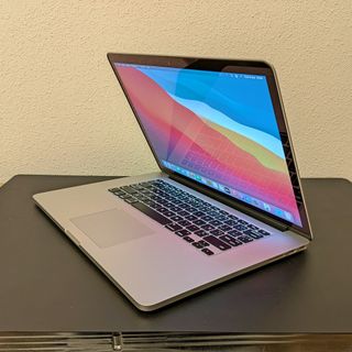 MacBook Pro 15" Mid. 2015 i7 4870HQ 2.5 16GB 256G