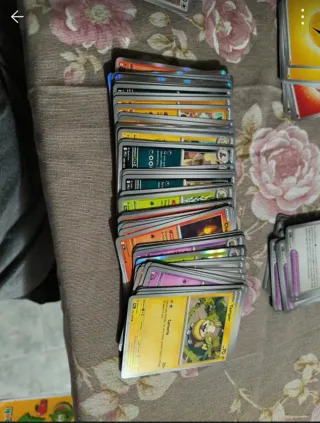 Lotto carte Pokémon Fiamme Spettrali