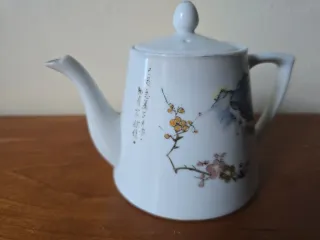 Tetera antigua china decorada