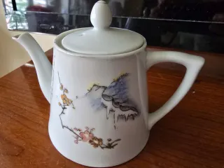 Tetera antigua china decorada