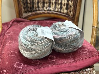 2 gomitoloni da 200g. Info nelle foto