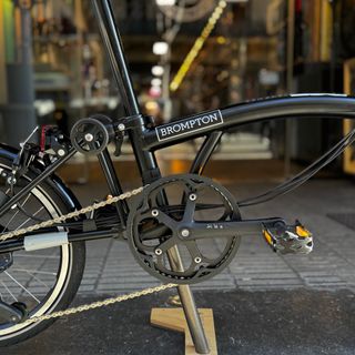 Brompton c-Line Explore H12L Negra