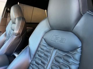 AUDI  RSQ8 quattro tiptronic