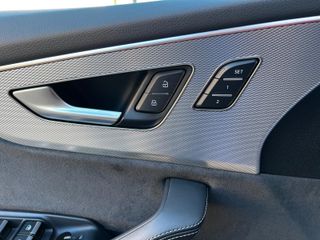 AUDI  RSQ8 quattro tiptronic