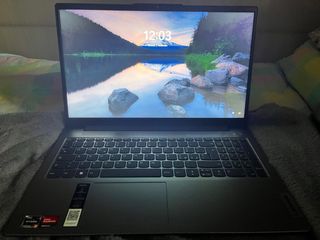 Lenovo IdeaPad Slim 3 PC Portatile