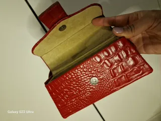 Collana lunga con cerchi rossi e oro