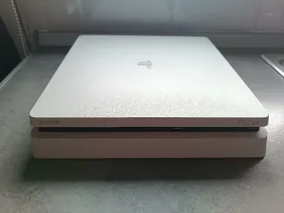 PS4 Slim 1TB Bianca + Controller Blu + Giochi