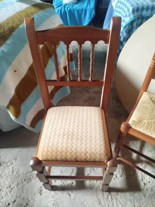 Silla de madera nogal