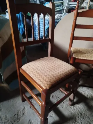 Silla de madera nogal