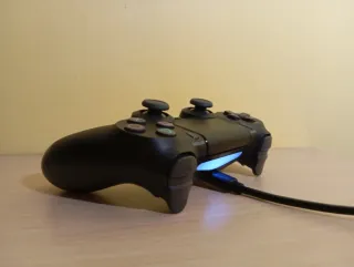 PS4 Pro 1TB + 18 Giochi + Supporto Refrigeratore