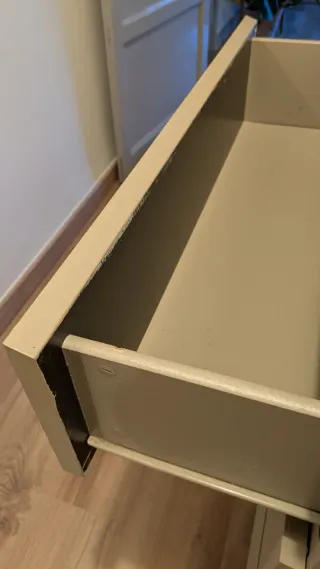 Cómoda MALM Ikea Arena