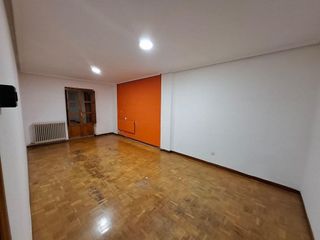 Piso en alquiler en Casco Antiguo en León
