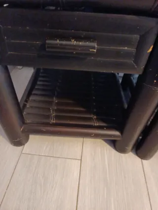 2 Mesitas de noche de bambú