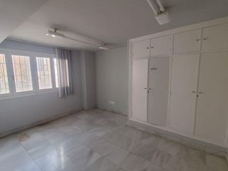 Local comercial en venta en Centro en Almería