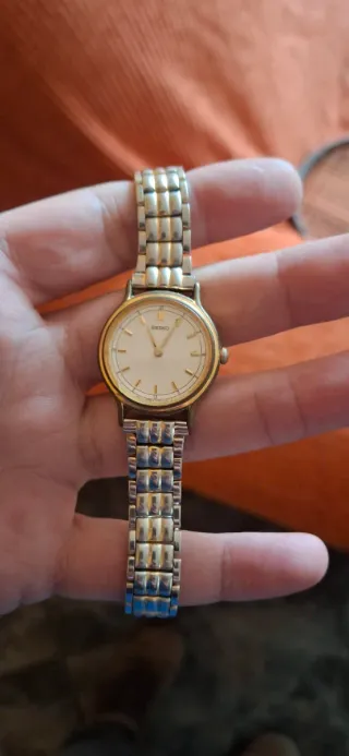Reloj Seiko Mujer Oro y Plata