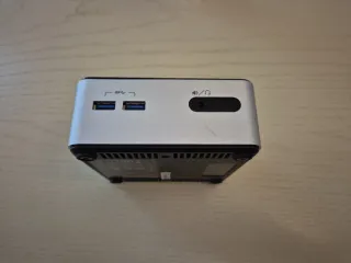 Intel NUC Mini Server