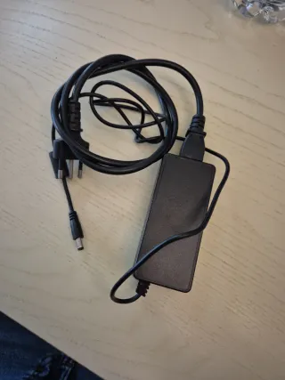 Intel NUC Mini Server