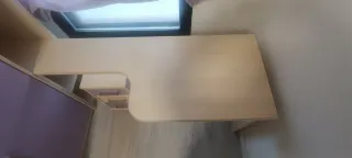 Literas, cama supletoria, armario y escritorio.