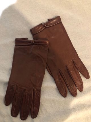 Guantes de piel color vino