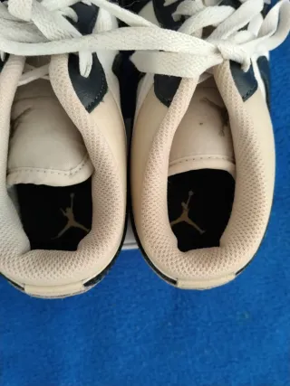 Zapatillas Air Jordan 1 Low SE blanco CE 153