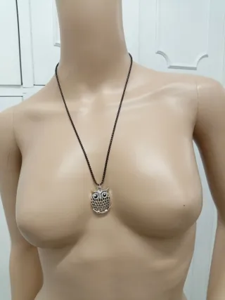 Collana con pendente gufo in acciaio nero
