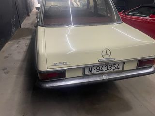 Mercedes-Benz 220 1993