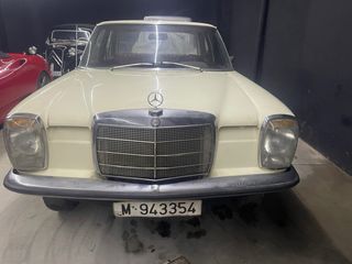 Mercedes-Benz 220 1993