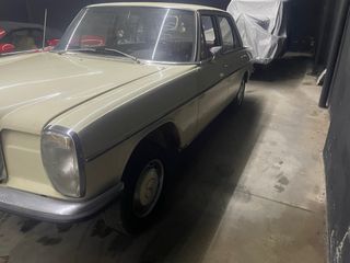 Mercedes-Benz 220 1993