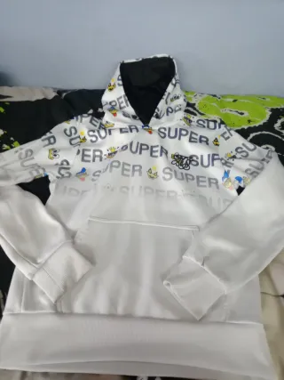 Sudadera con capucha Super.