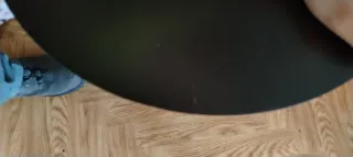 Mesa auxiliar geométrica