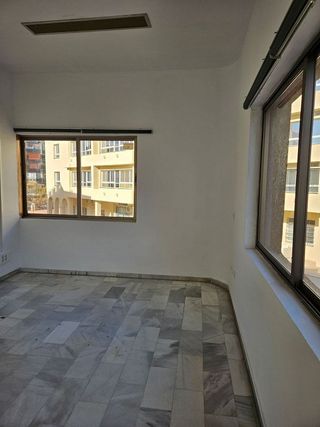 Oficina en alquiler en El Higueral - La Merced en Marbella