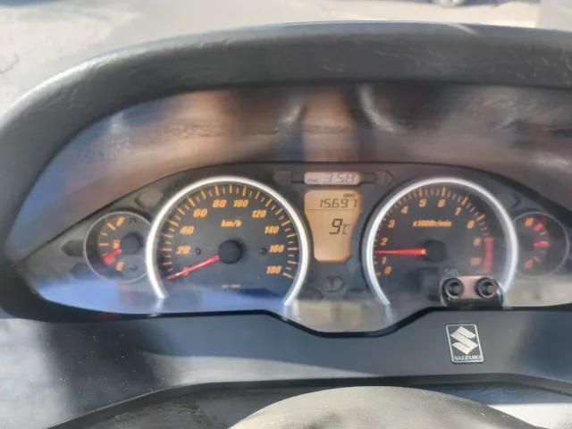 Suzuki Burgman Negra Baúl