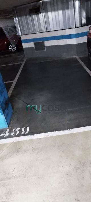 Garaje en venta en Artigas - Llefià en Badalona