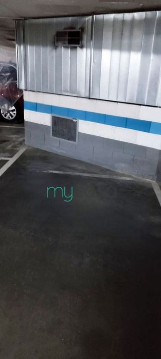 Garaje en venta en Artigas - Llefià en Badalona