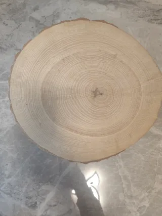 Estantes de árbol redondos de pino con soporte 6 U