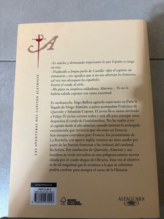 Misión en París (Las aventuras del capitán Alat...