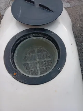 2 Cubas de agua blancas .200 litros de capacidad